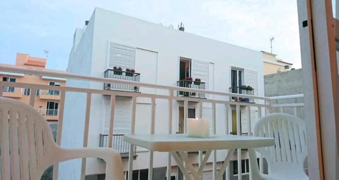 Cozy Apartment + Parking Playa San Juan Гиа-де-Исора Экстерьер фото