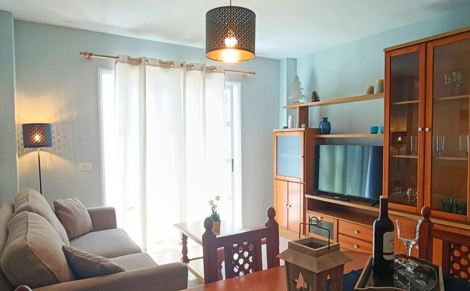 Cozy Apartment + Parking Playa San Juan Гиа-де-Исора Номер фото